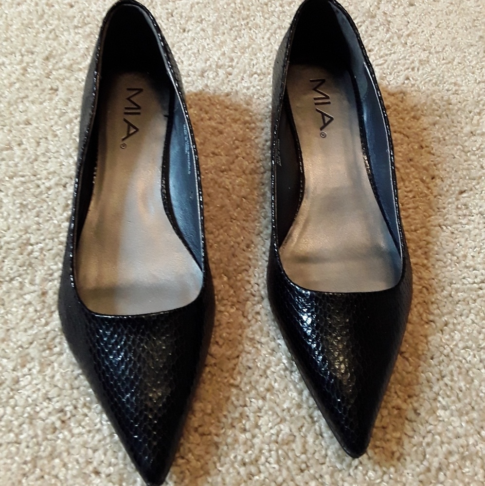 Mia Kitten Heel Pump